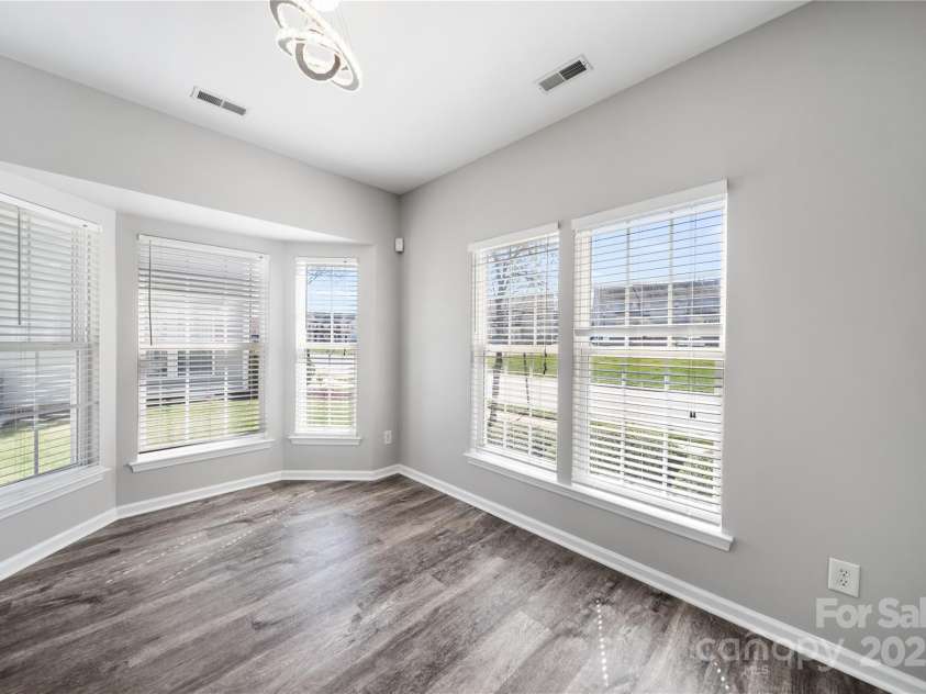 4221 Coulter Crossing, Charlotte, NC 28213.  MLS# CAR4235002, YatesRealty ID 8873. 