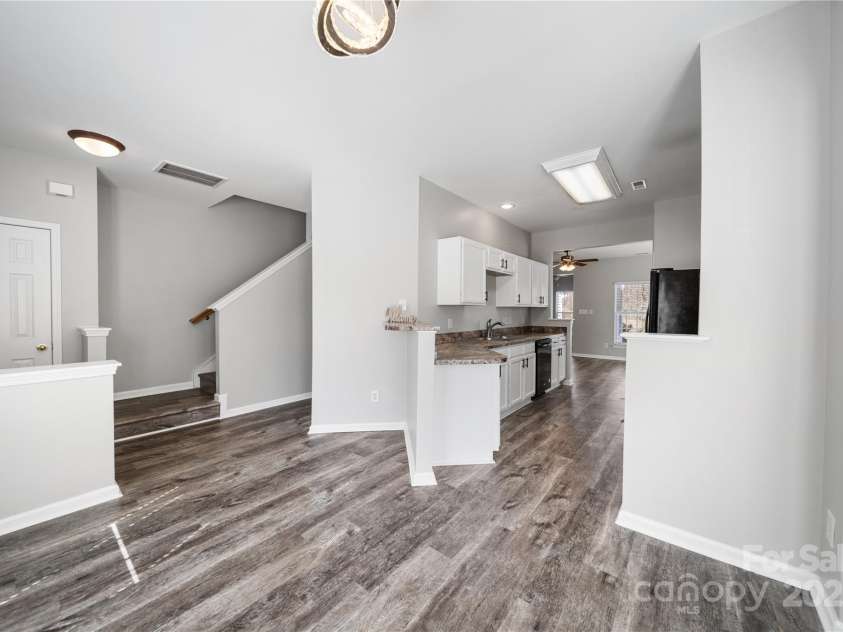 4221 Coulter Crossing, Charlotte, NC 28213.  MLS# CAR4235002, YatesRealty ID 8873. 