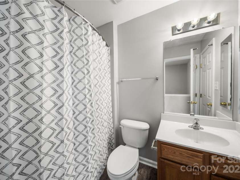 4221 Coulter Crossing, Charlotte, NC 28213.  MLS# CAR4235002, YatesRealty ID 8873. 