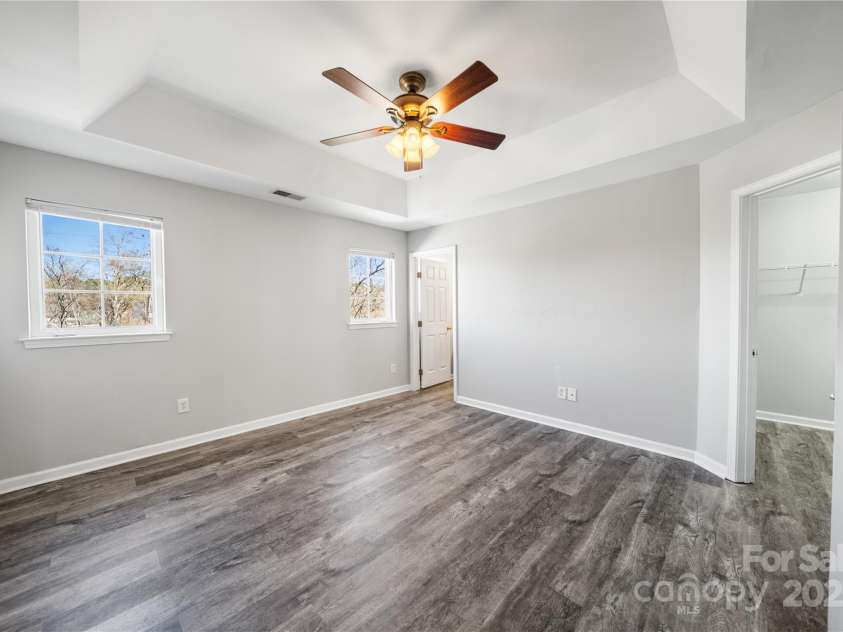 4221 Coulter Crossing, Charlotte, NC 28213.  MLS# CAR4235002, YatesRealty ID 8873. 