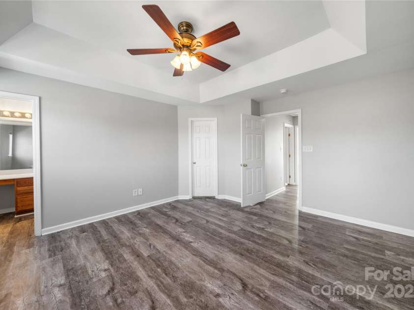 4221 Coulter Crossing, Charlotte, NC 28213.  MLS# CAR4235002, YatesRealty ID 8873. 