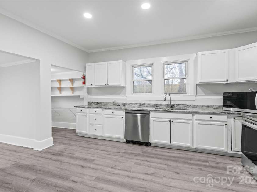 63 3rd Street, Concord, NC 28027.  MLS# CAR4220765, YatesRealty ID 8874. Kitchen