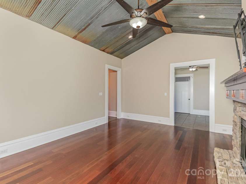 135 Waycross Drive, Rockwell, NC 28138.  MLS# CAR4266062, YatesRealty ID 8875. 