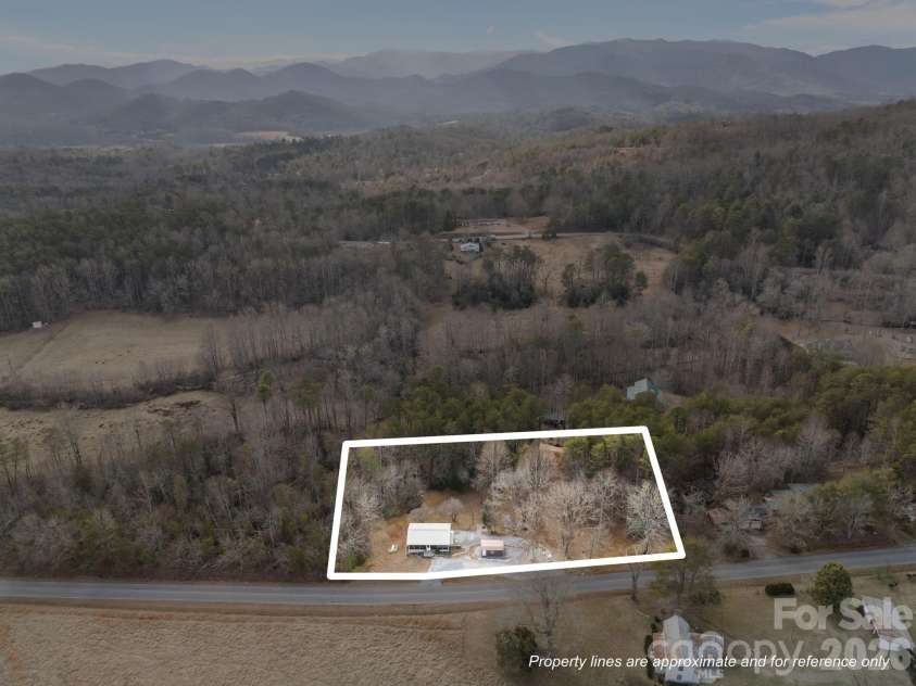 1169 Rickman Creek Road, Franklin, NC 28734.  MLS# CAR4340443, YatesRealty ID 8876. 
