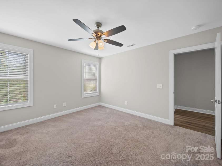 423 Pleasant Avenue, Kannapolis, NC 28081.  MLS# CAR4242825, YatesRealty ID 8876. 