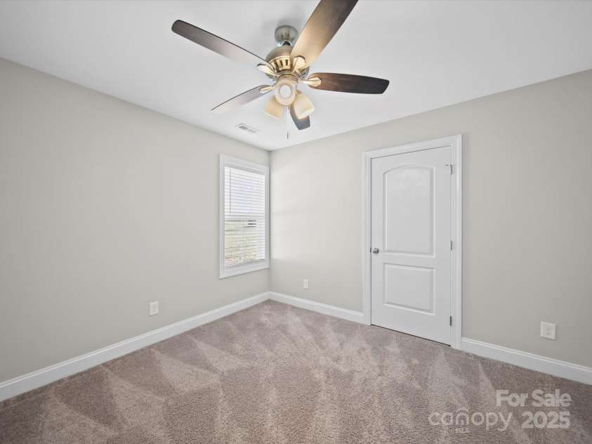 423 Pleasant Avenue, Kannapolis, NC 28081.  MLS# CAR4242825, YatesRealty ID 8876. 