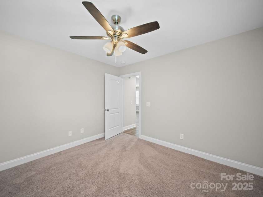 423 Pleasant Avenue, Kannapolis, NC 28081.  MLS# CAR4242825, YatesRealty ID 8876. 