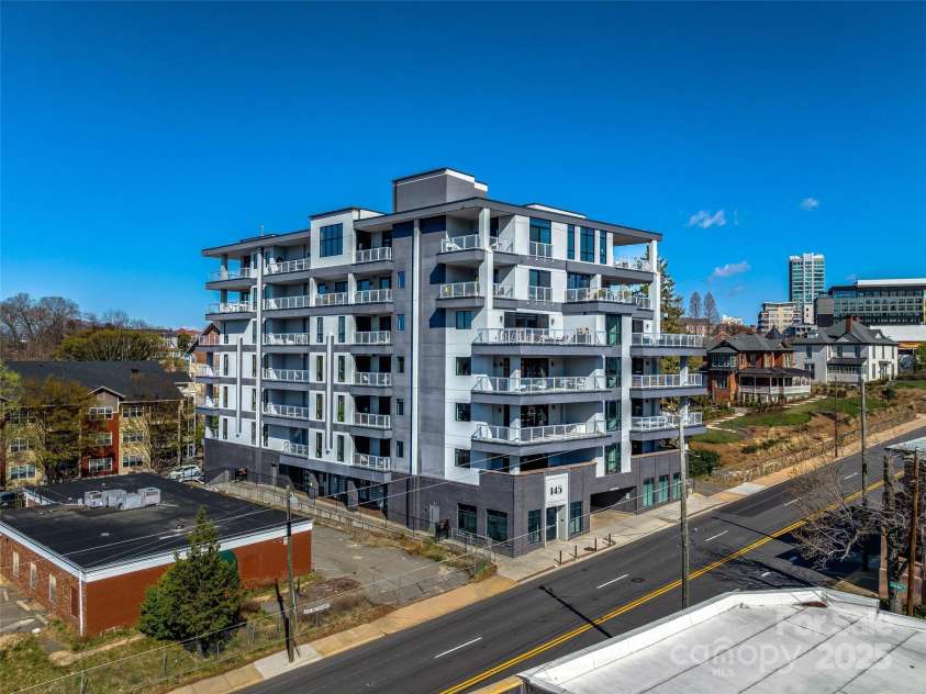 145 Biltmore Avenue, Asheville, NC 28801.  MLS# CAR4250297, YatesRealty ID 8878. Welcome Home to Stunning 145 Biltmore #602
