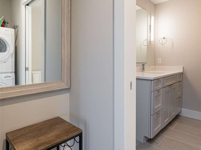 145 Biltmore Avenue, Asheville, NC 28801.  MLS# CAR4308461, YatesRealty ID 8878. 