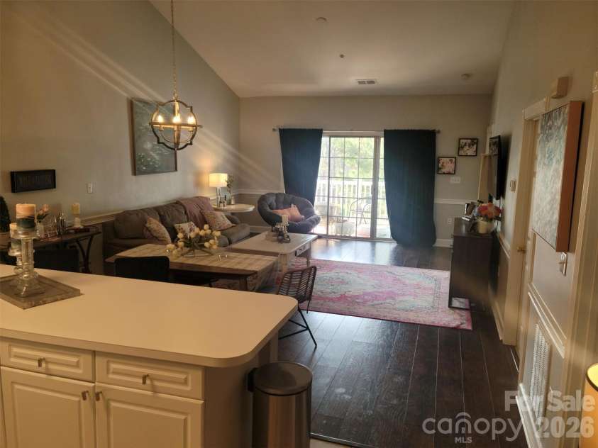 8633 Coralbell Lane, Charlotte, NC 28213.  MLS# CAR4356953, YatesRealty ID 8879. 