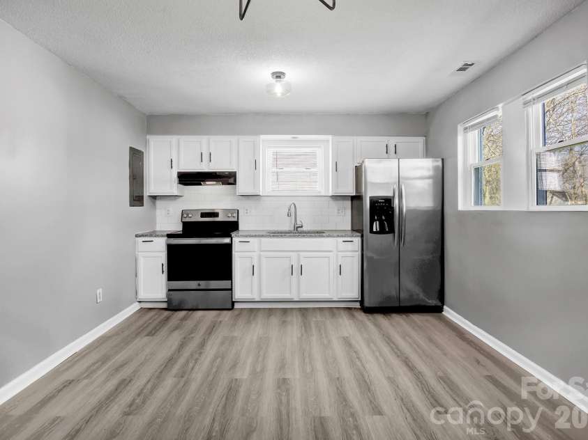 1200 Grady Street, Salisbury, NC 28144.  MLS# CAR4346905, YatesRealty ID 8882. 