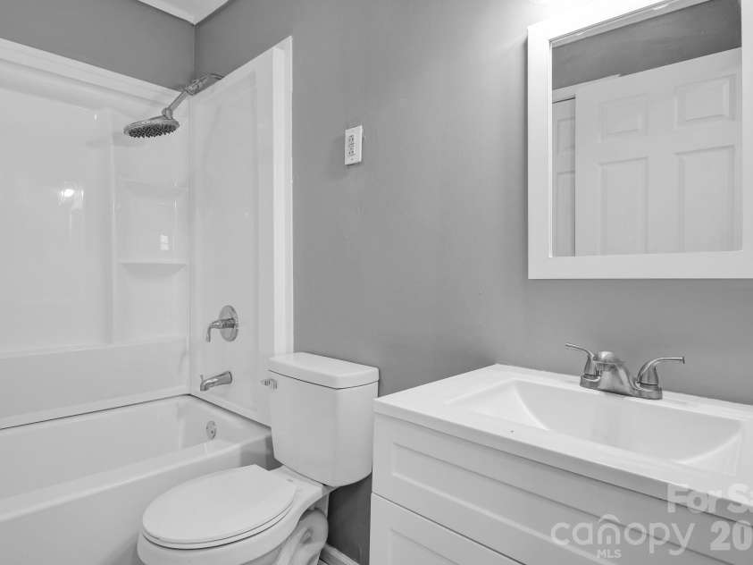 1200 Grady Street, Salisbury, NC 28144.  MLS# CAR4346905, YatesRealty ID 8882. 
