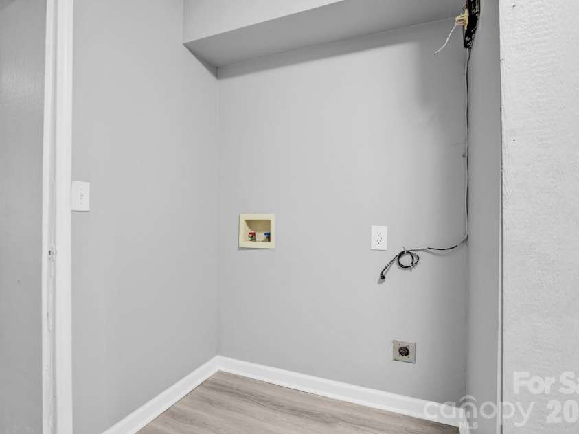 1200 Grady Street, Salisbury, NC 28144.  MLS# CAR4346905, YatesRealty ID 8882. 
