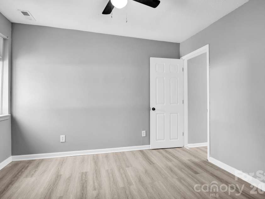 1200 Grady Street, Salisbury, NC 28144.  MLS# CAR4346905, YatesRealty ID 8882. 