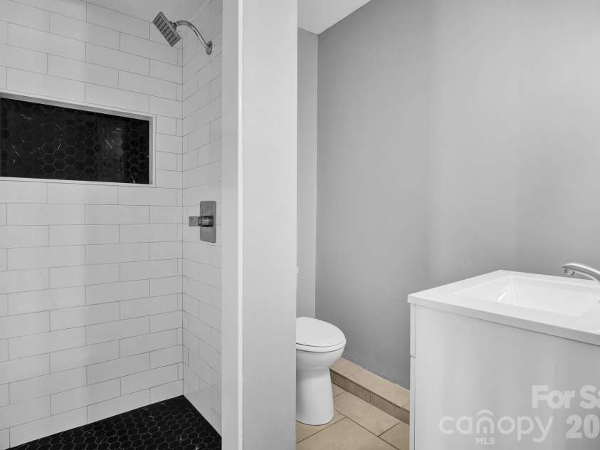 1200 Grady Street, Salisbury, NC 28144.  MLS# CAR4346905, YatesRealty ID 8882. 
