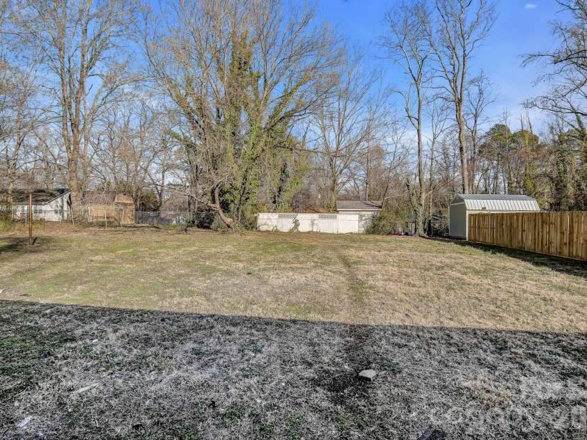 1200 Grady Street, Salisbury, NC 28144.  MLS# CAR4346905, YatesRealty ID 8882. 
