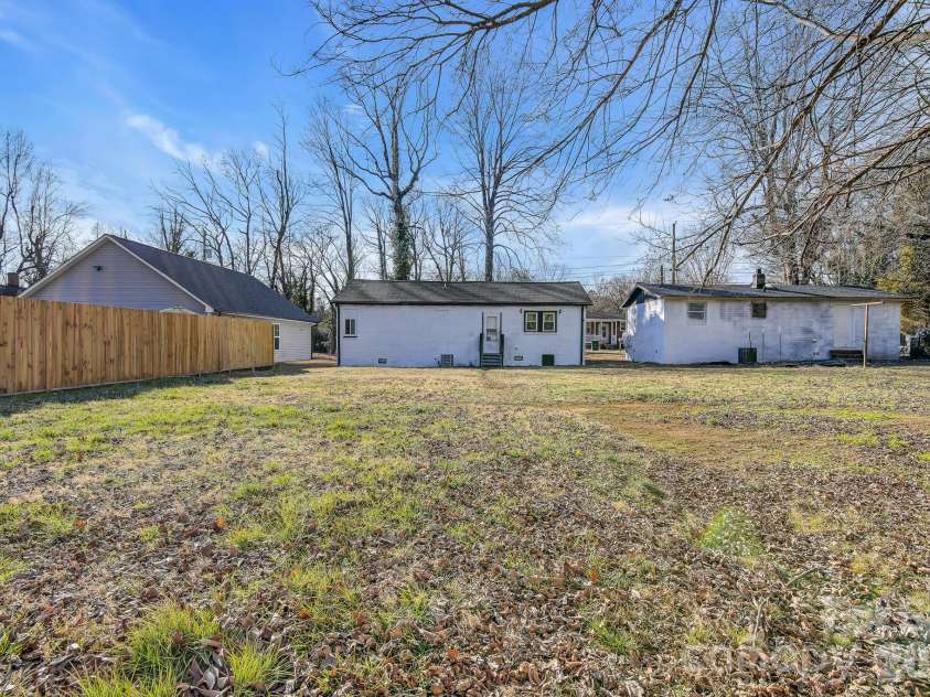 1200 Grady Street, Salisbury, NC 28144.  MLS# CAR4346905, YatesRealty ID 8882. 