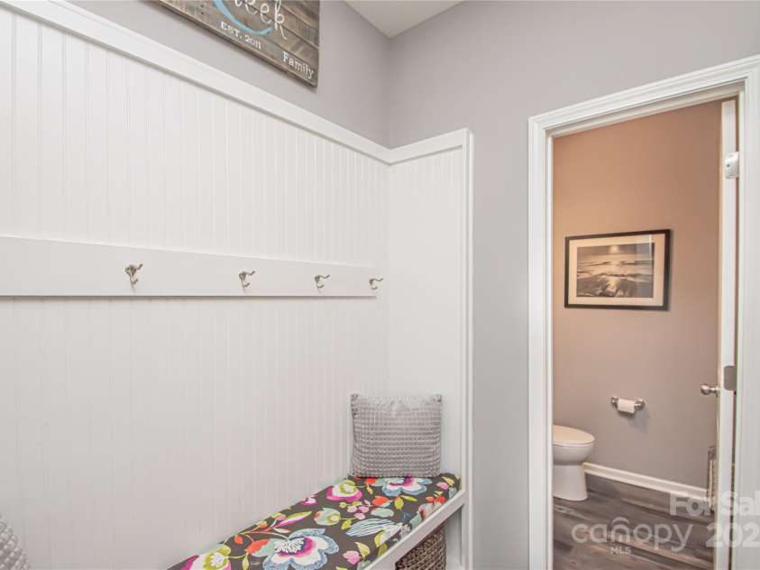 2207 Atwell Glen Lane, Pineville, NC 28134.  MLS# CAR4246568, YatesRealty ID 8882. 