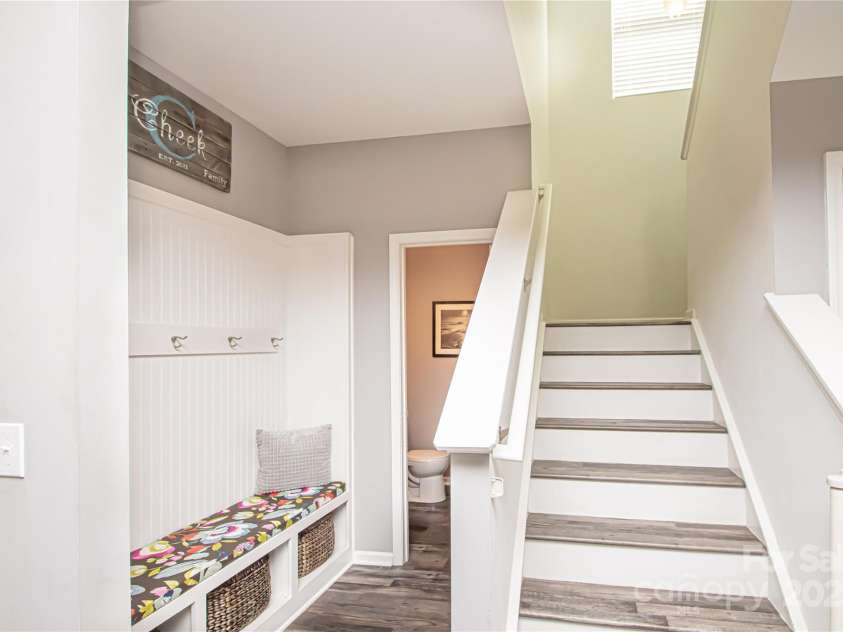 2207 Atwell Glen Lane, Pineville, NC 28134.  MLS# CAR4246568, YatesRealty ID 8882. 