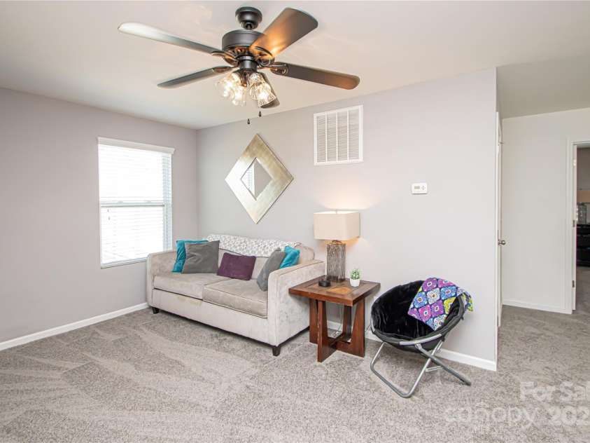 2207 Atwell Glen Lane, Pineville, NC 28134.  MLS# CAR4246568, YatesRealty ID 8882. 