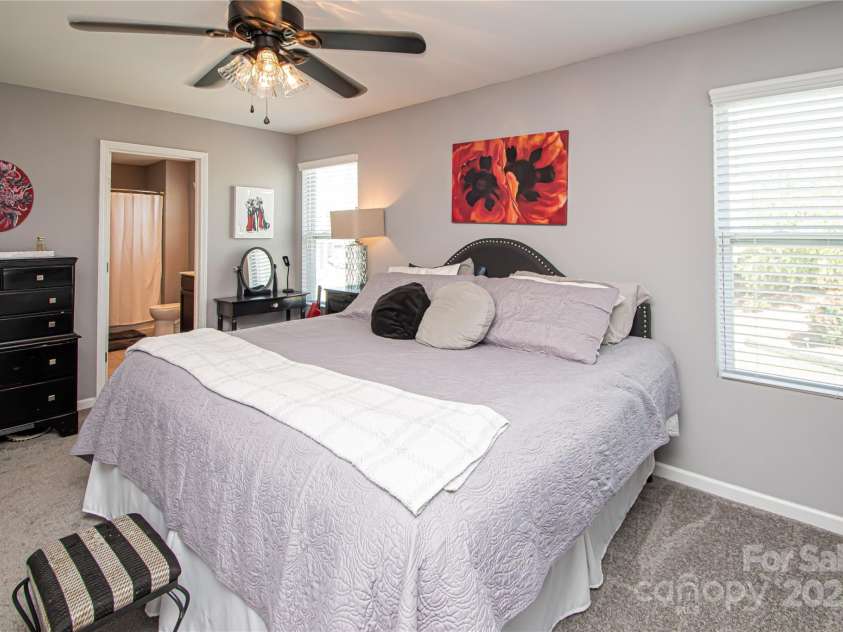 2207 Atwell Glen Lane, Pineville, NC 28134.  MLS# CAR4246568, YatesRealty ID 8882. 