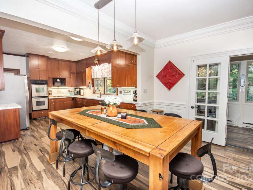 322 Valley Stream Road, Statesville, NC 28677.  MLS# CAR4321072, YatesRealty ID 8883. 