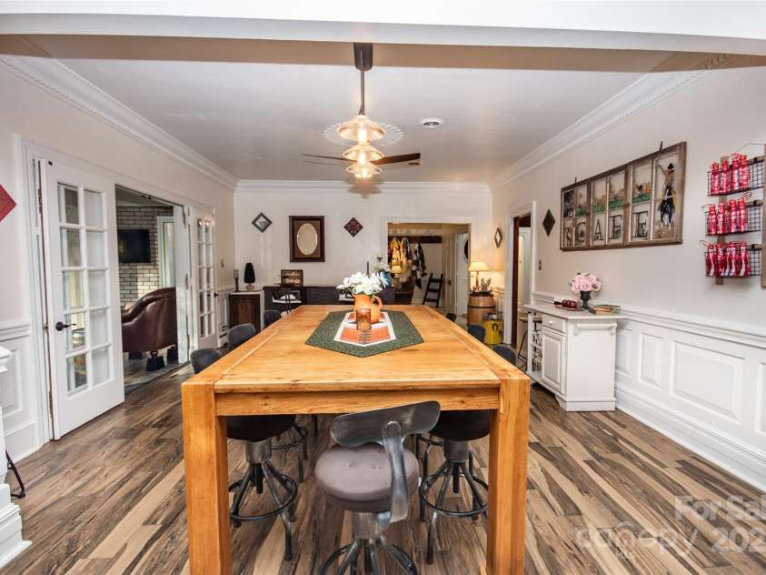 322 Valley Stream Road, Statesville, NC 28677.  MLS# CAR4321072, YatesRealty ID 8883. 