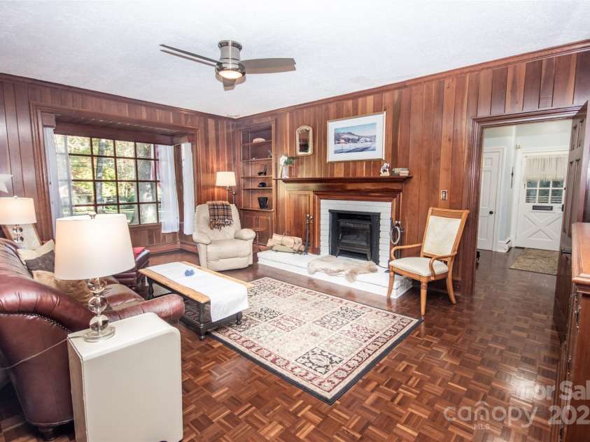 322 Valley Stream Road, Statesville, NC 28677.  MLS# CAR4321072, YatesRealty ID 8883. 