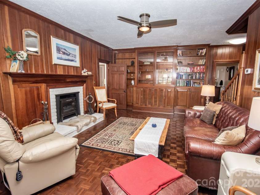 322 Valley Stream Road, Statesville, NC 28677.  MLS# CAR4321072, YatesRealty ID 8883. 