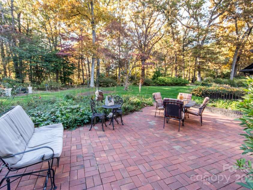 322 Valley Stream Road, Statesville, NC 28677.  MLS# CAR4321072, YatesRealty ID 8883. 