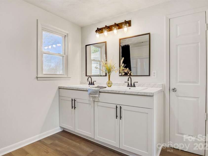 3598 Puett Park Drive, Conover, NC 28613.  MLS# CAR4228946, YatesRealty ID 8883. 