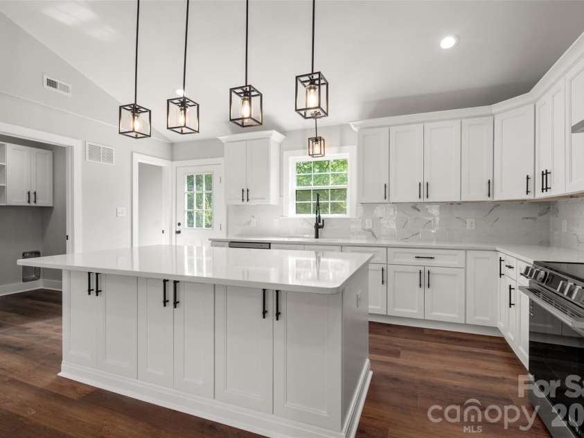 369 Georgia Street, Concord, NC 28025.  MLS# CAR4362814, YatesRealty ID 8884. 