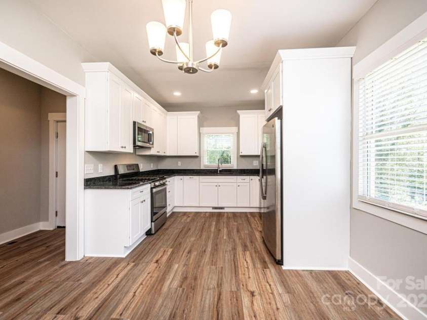 1143 College Avenue, Newton, NC 28658.  MLS# CAR4245448, YatesRealty ID 8885. 