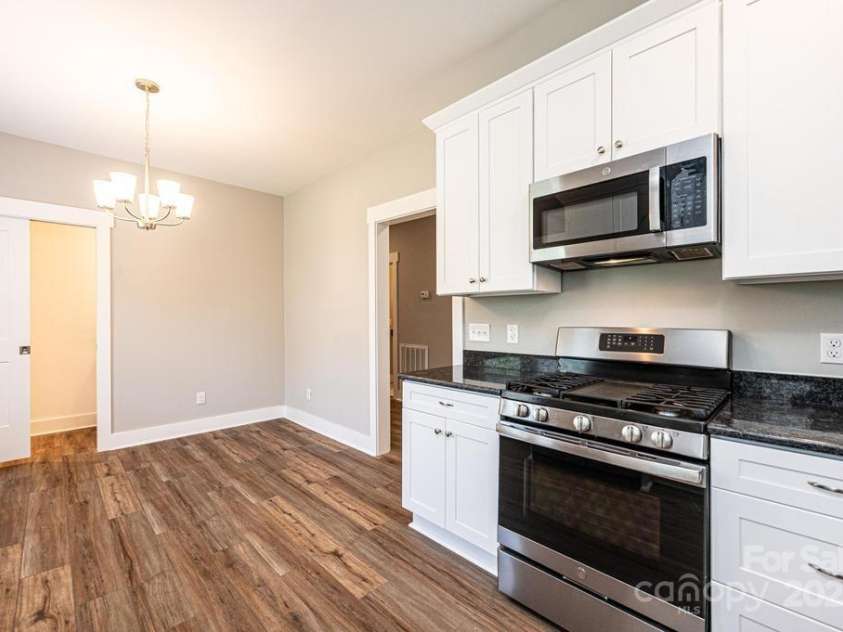 1143 College Avenue, Newton, NC 28658.  MLS# CAR4245448, YatesRealty ID 8885. 