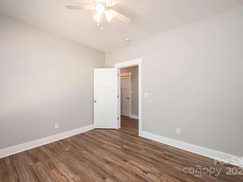 1143 College Avenue, Newton, NC 28658.  MLS# CAR4245448, YatesRealty ID 8885. 