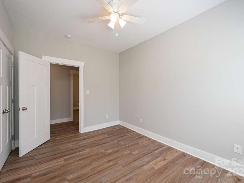 1143 College Avenue, Newton, NC 28658.  MLS# CAR4245448, YatesRealty ID 8885. 