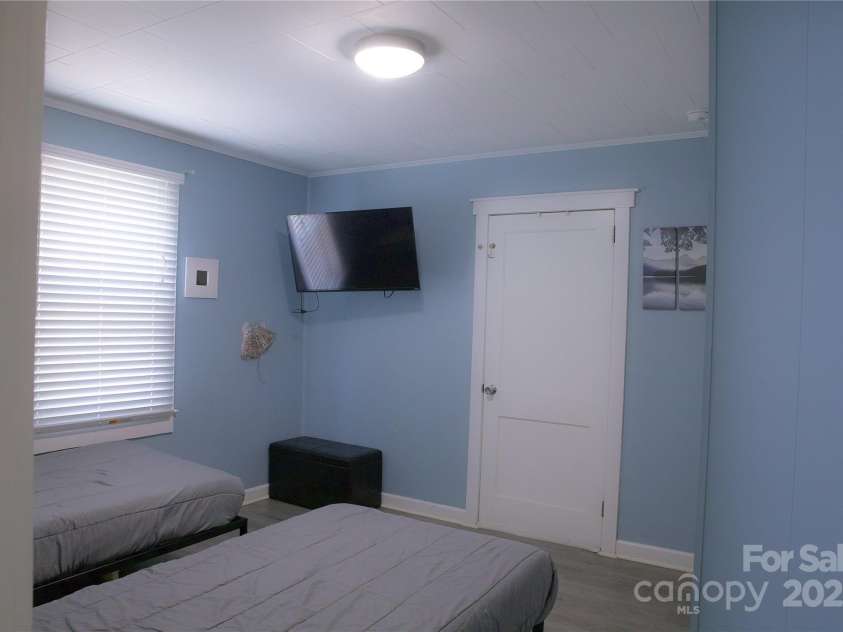 6124 Old Plank Road, Charlotte, NC 28216.  MLS# CAR4243091, YatesRealty ID 8887. Bedroom 2
