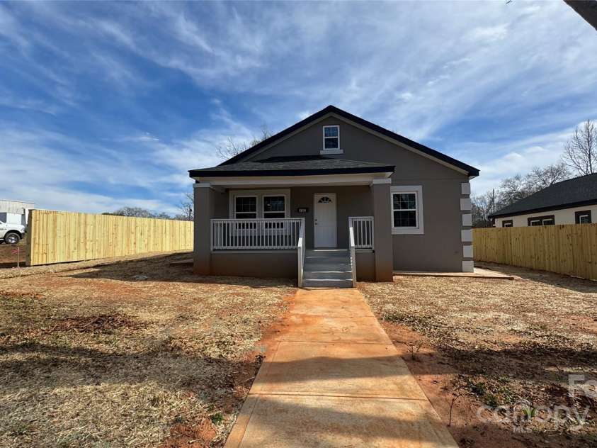 702 Grover Street, Shelby, NC 28150.  MLS# CAR4237734, YatesRealty ID 8888. Street View