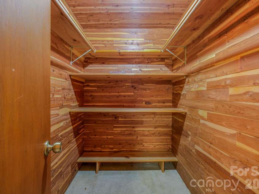 8 Summit Drive, Arden, NC 28704.  MLS# CAR4360548, YatesRealty ID 8889. Cedar Closet