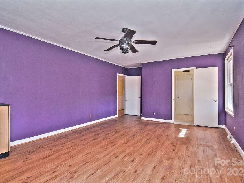 936 23rd Avenue, Hickory, NC 28601.  MLS# CAR4212536, YatesRealty ID 8889. Bedroom 3