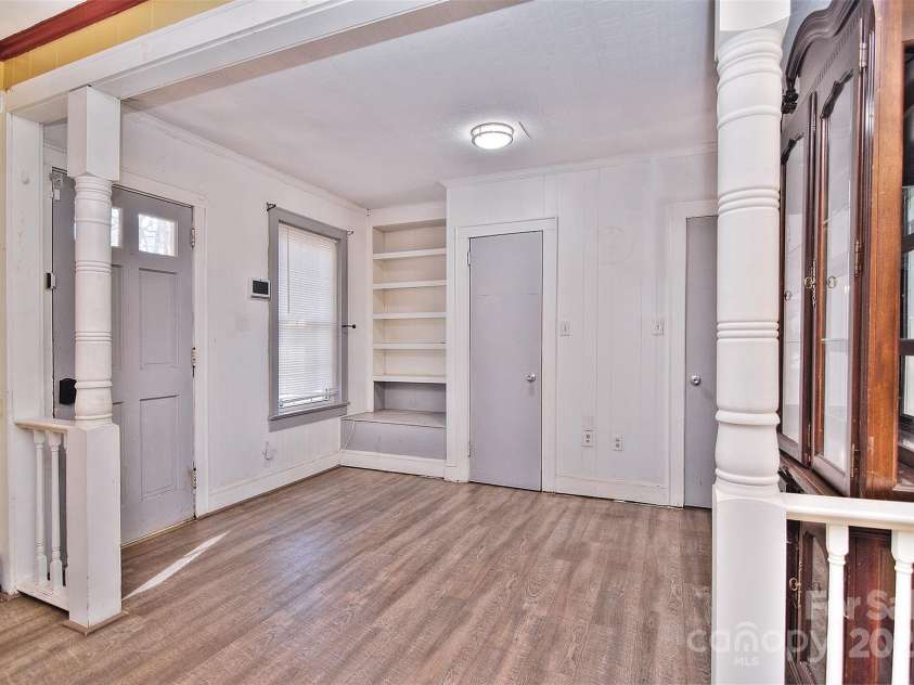 936 23rd Avenue, Hickory, NC 28601.  MLS# CAR4212536, YatesRealty ID 8889. Flex Space off carport door