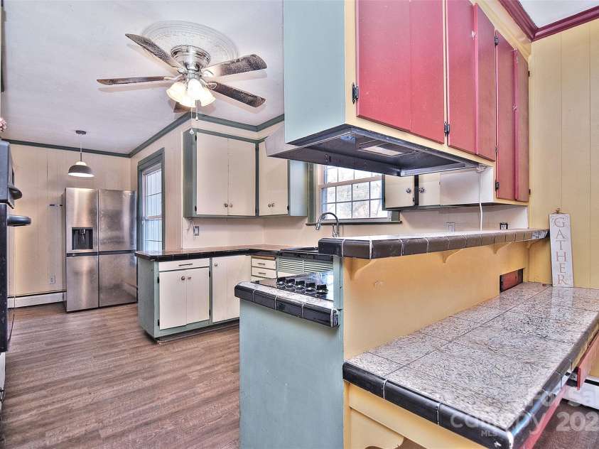 936 23rd Avenue, Hickory, NC 28601.  MLS# CAR4212536, YatesRealty ID 8889. View from the opposite side of kitchen