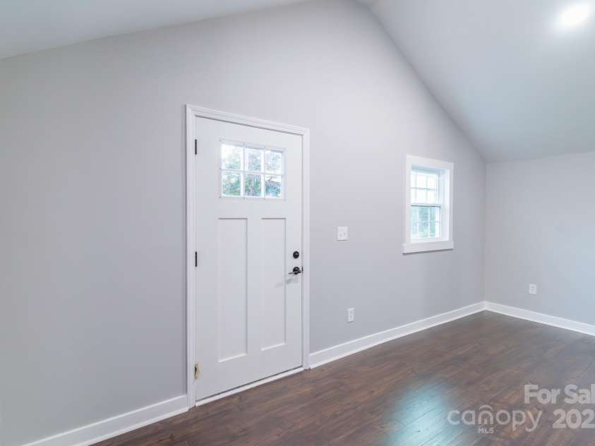 6282 Richburg Road, Great Falls, SC 29055.  MLS# CAR4235952, YatesRealty ID 8890. Studio inerior