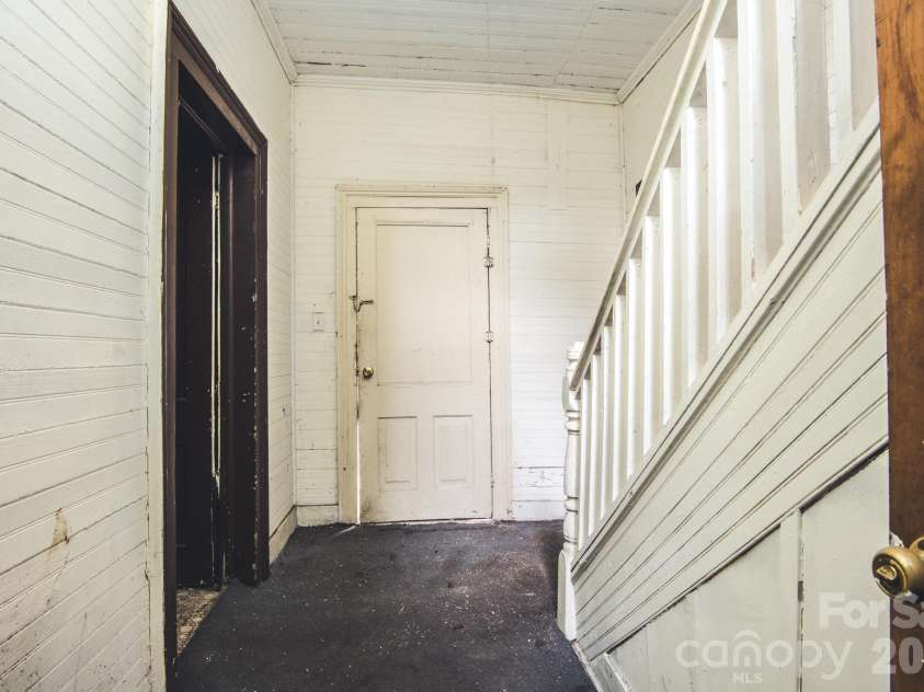 303 Fisher Street, Salisbury, NC 28144.  MLS# CAR4352678, YatesRealty ID 8891. 