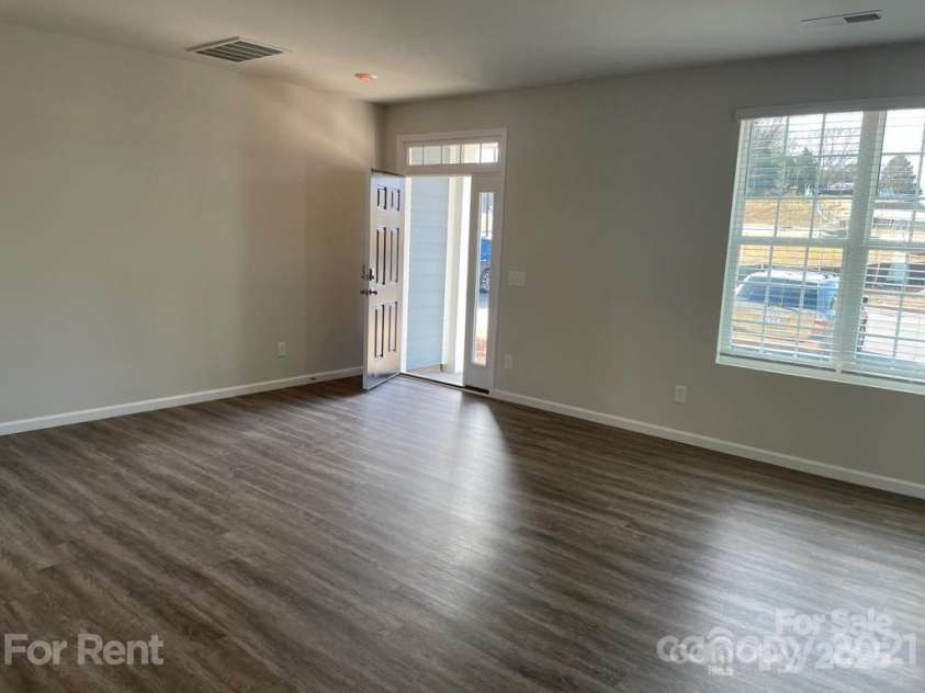 534 Dorman Street, Belmont, NC 28012.  MLS# CAR4243477, YatesRealty ID 8891. 