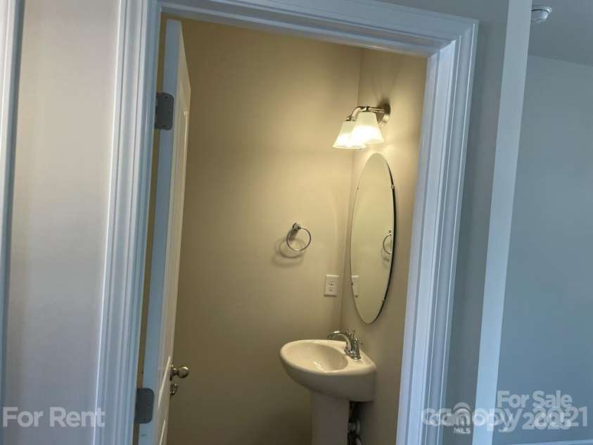 534 Dorman Street, Belmont, NC 28012.  MLS# CAR4243477, YatesRealty ID 8891. 