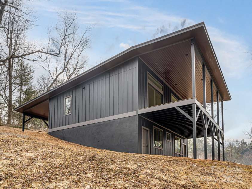 20 Cane Creek Lane, Fairview, NC 28730.  MLS# CAR4216687, YatesRealty ID 8892. 