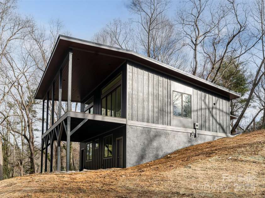 20 Cane Creek Lane, Fairview, NC 28730.  MLS# CAR4216687, YatesRealty ID 8892. 