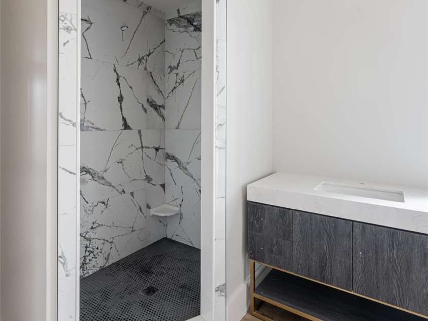 20 Cane Creek Lane, Fairview, NC 28730.  MLS# CAR4216687, YatesRealty ID 8892. Generous Primary Shower