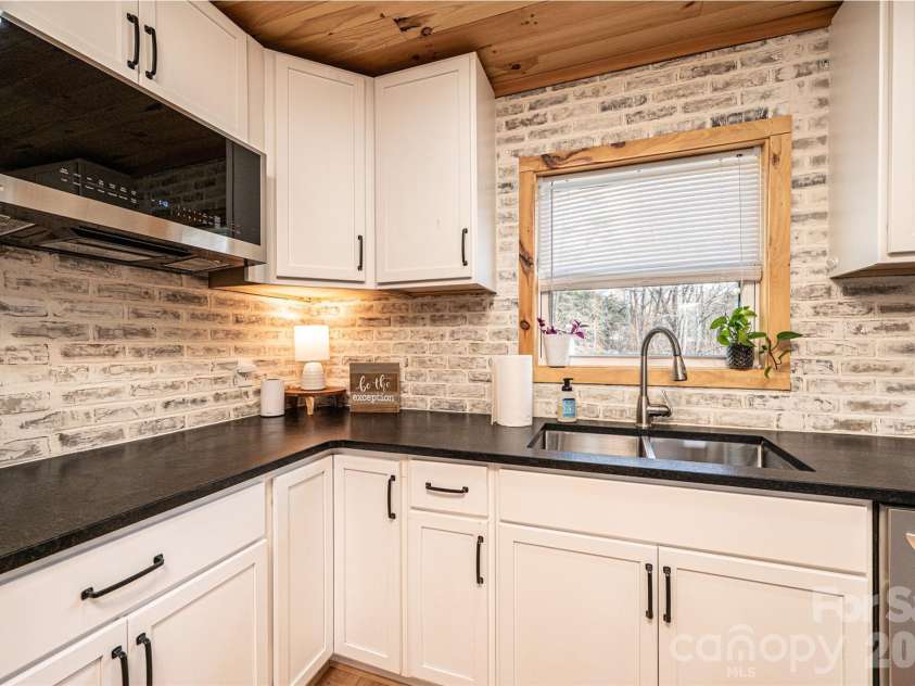 110 Windsor Street, Connelly Springs, NC 28612.  MLS# CAR4351181, YatesRealty ID 8893. 